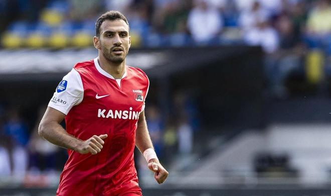 典的前锋在 典的前锋在