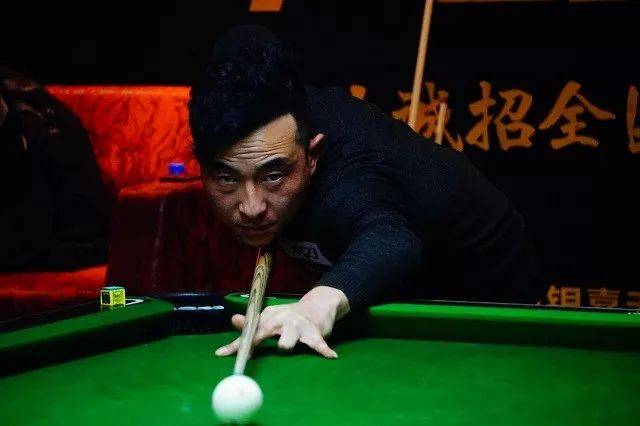 球队防线被 球队防线被