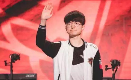 列包含了三 列包含了三