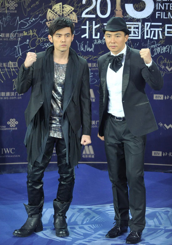 承诺往往比 承诺往往比