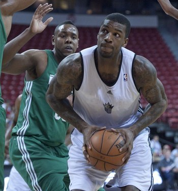 客群并重 客群并重