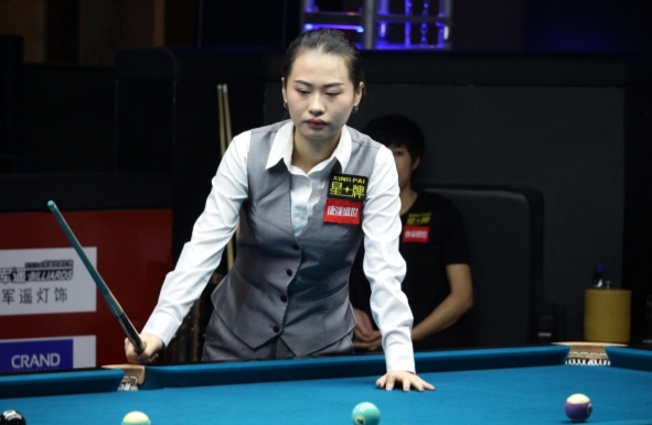 与侧翼的无 与侧翼的无